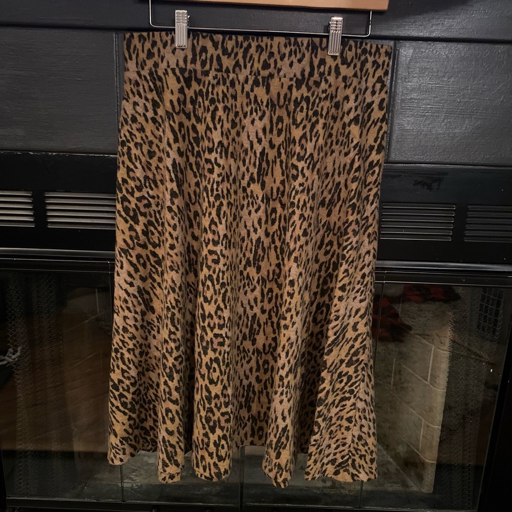 Cleo leopard print skirt, size med